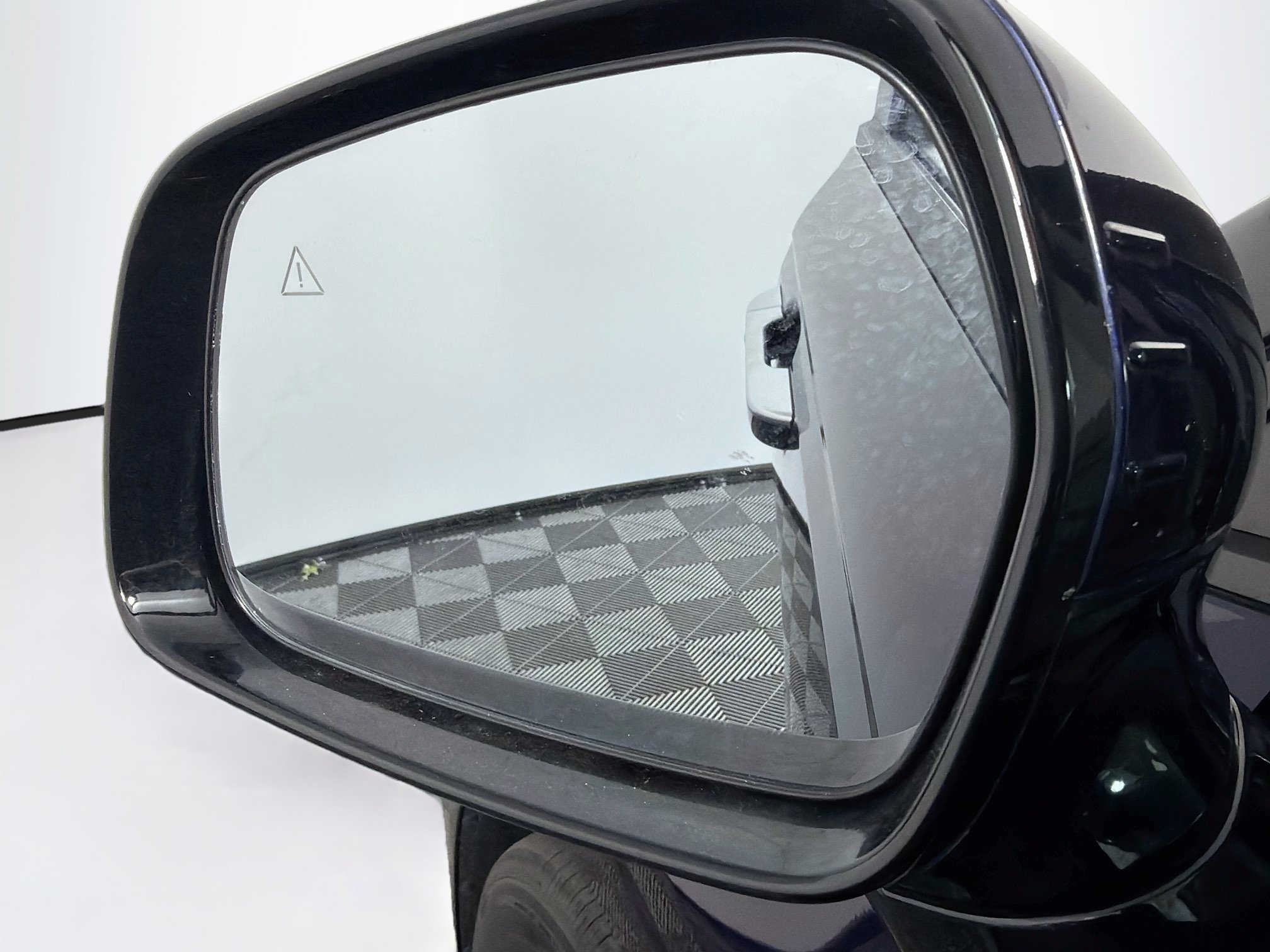 Used 2026 Kia Carnival FWD image 16