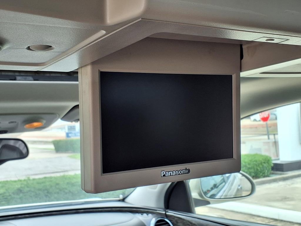 Used 2013 Buick Enclave Premium FWD image 18