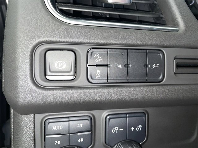 Used 2021 Chevrolet Tahoe Z71 w/ Rear Media and Nav Package image 34