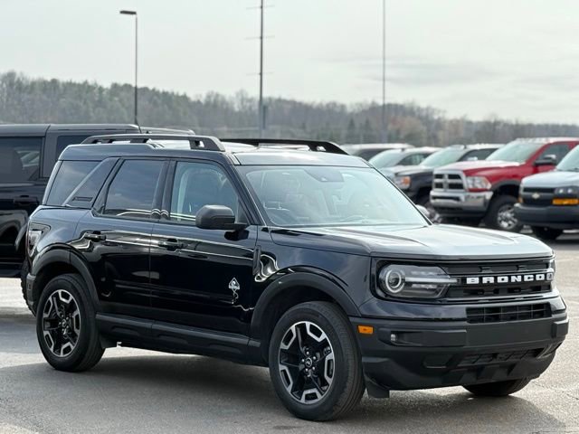 Certified 2023 Ford Bronco Sport Outer Banks w/ Tech Package image 32