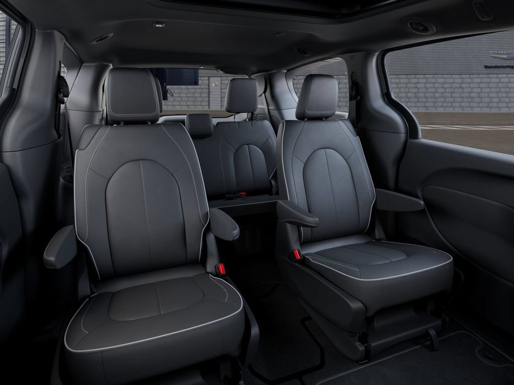New 2027 Chrysler Pacifica Limited AWD/4WD image 15