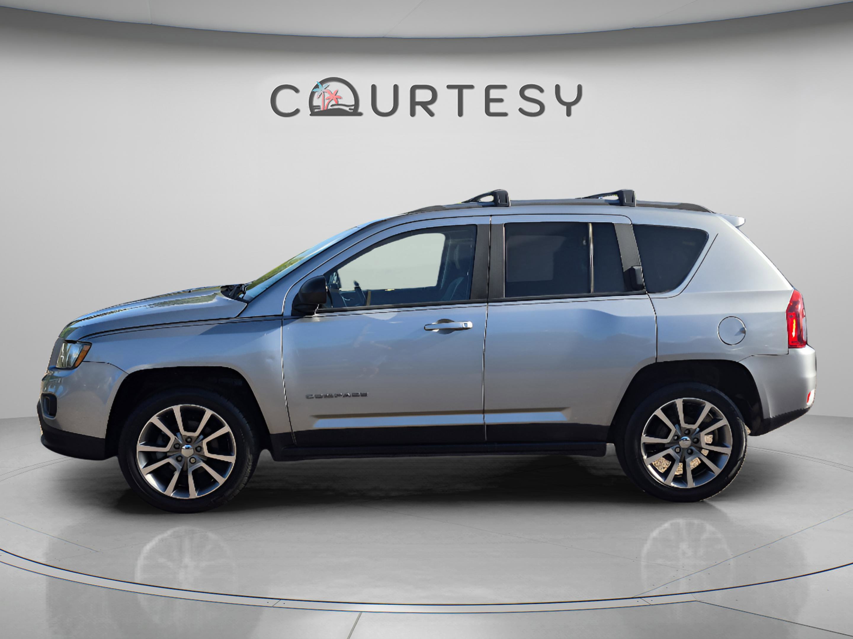 Used 2016 Jeep Compass Sport w/ Power Value Group FWD image 2