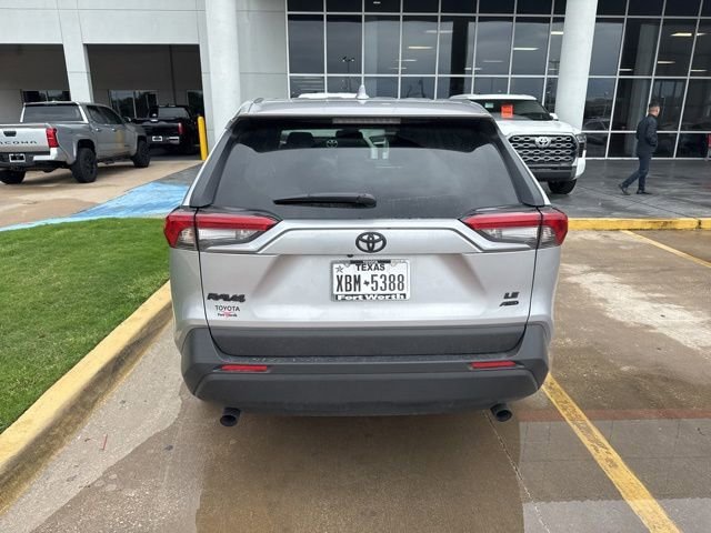 Used 2025 Toyota RAV4 LE image 7