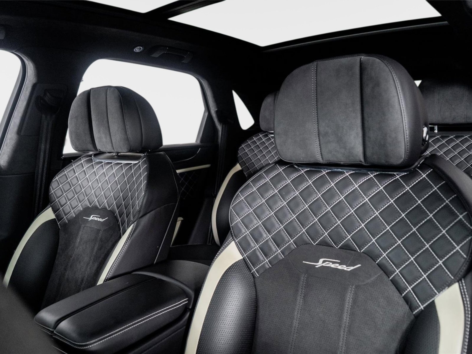 Used 2022 Bentley Bentayga Speed image 3