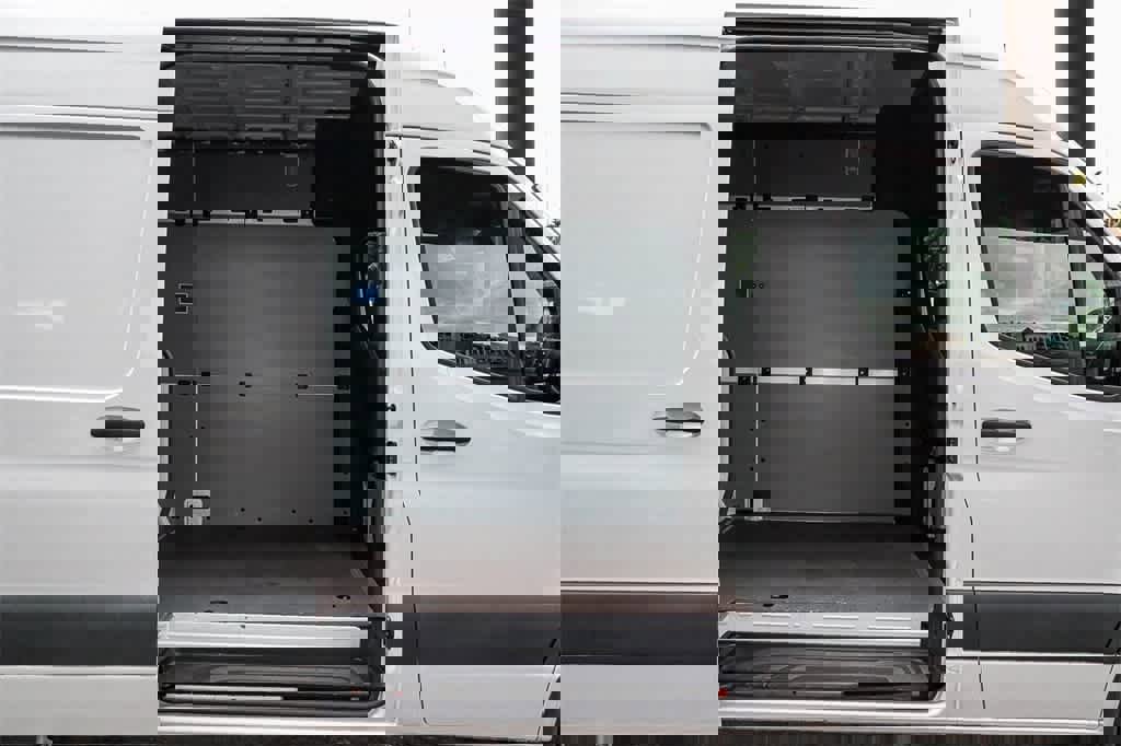 Used 2023 Mercedes-Benz Sprinter 1500 image 18