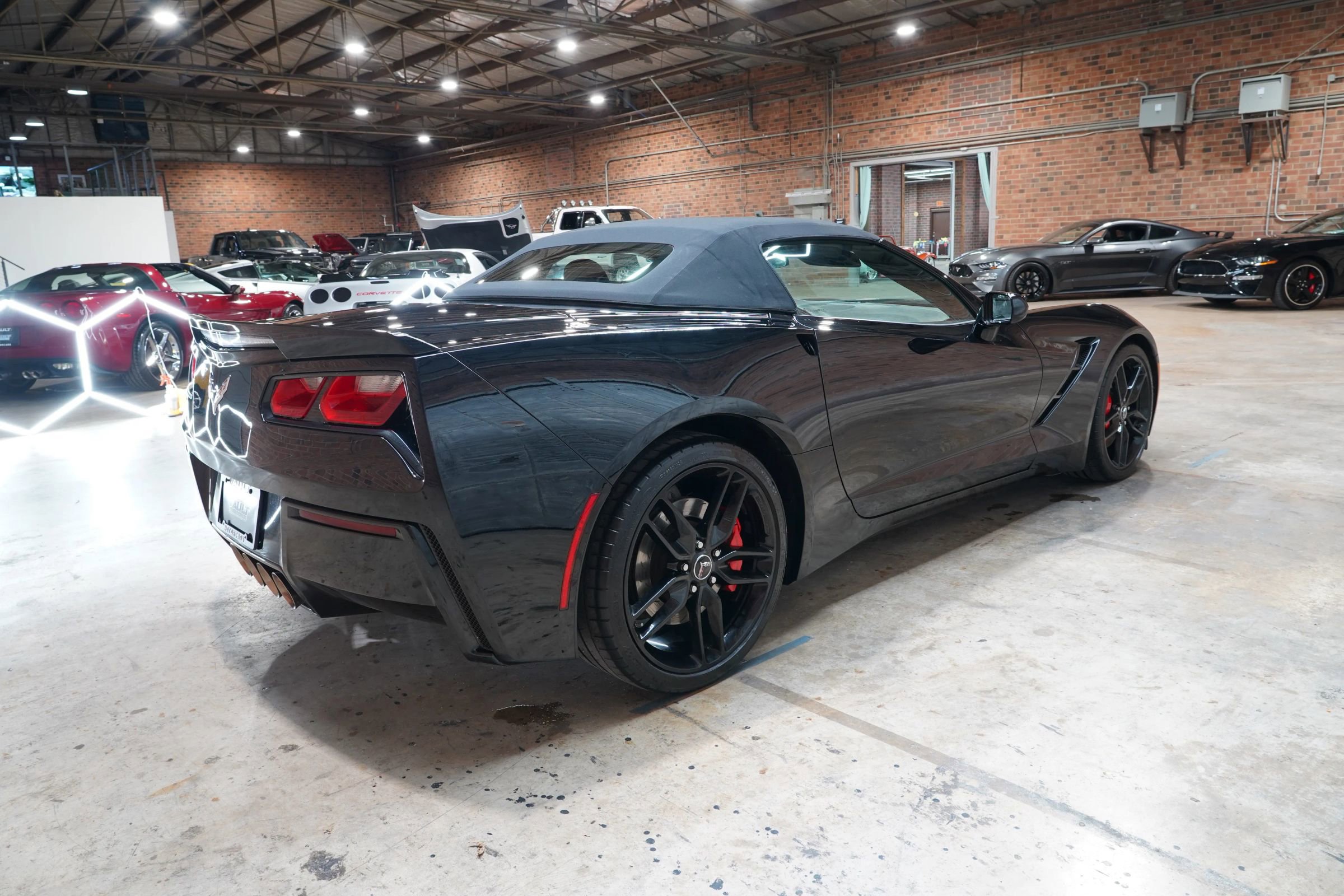 Used 2014 Chevrolet Corvette Stingray Convertible w/ 3LT Preferred Equipment Group RWD image 15