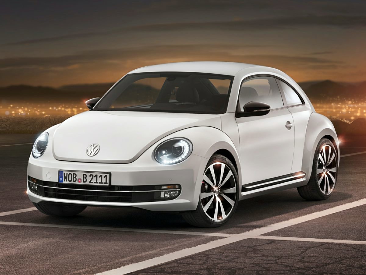 Used 2012 Volkswagen Beetle 2.0T image 1