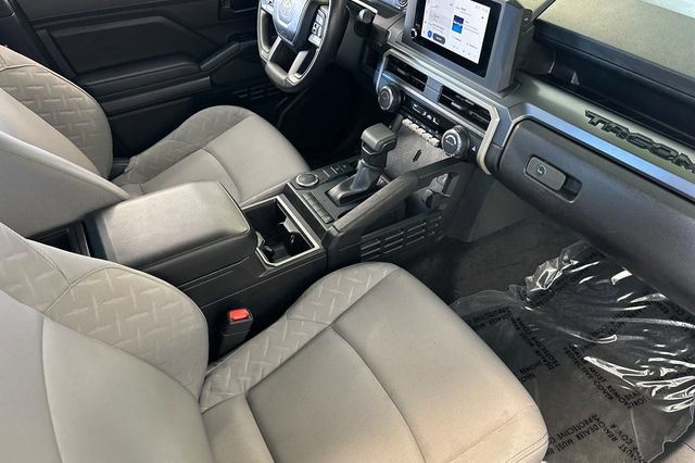 Used 2025 Toyota Tacoma SR5 RWD image 17
