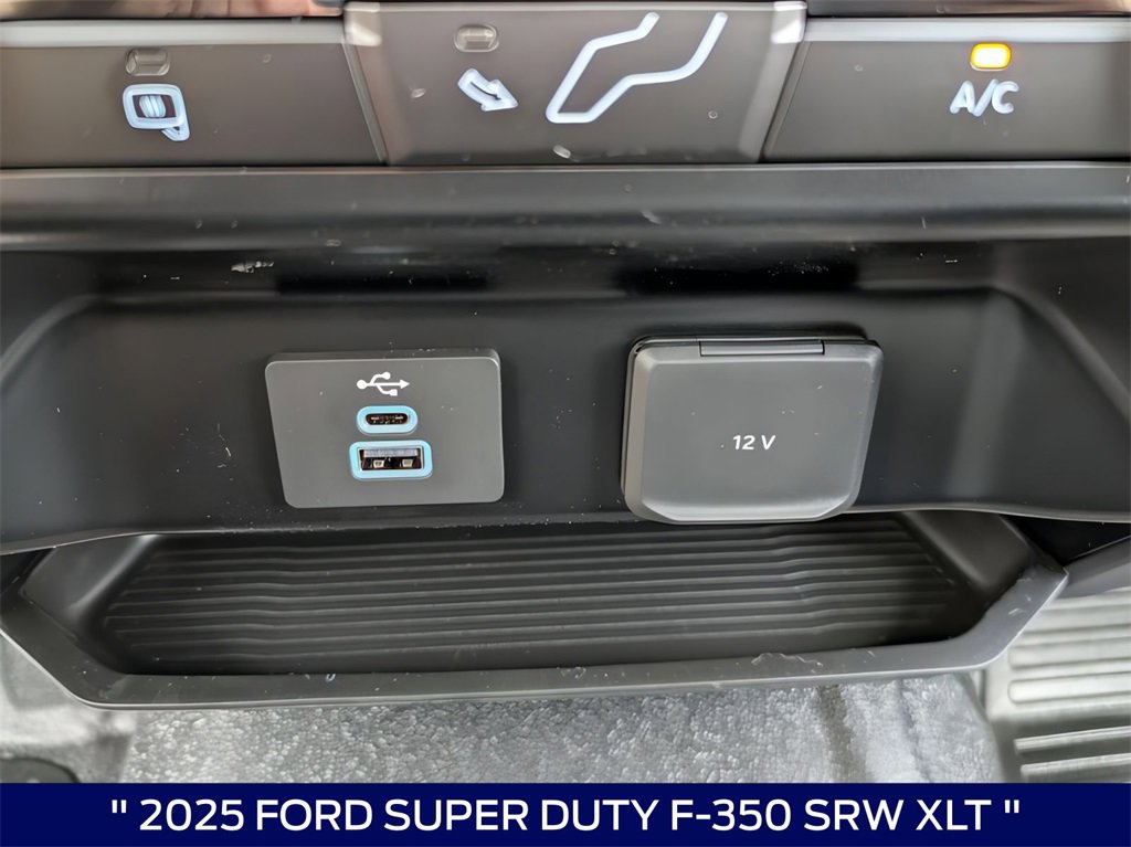 New 2025 Ford F350 XLT image 23