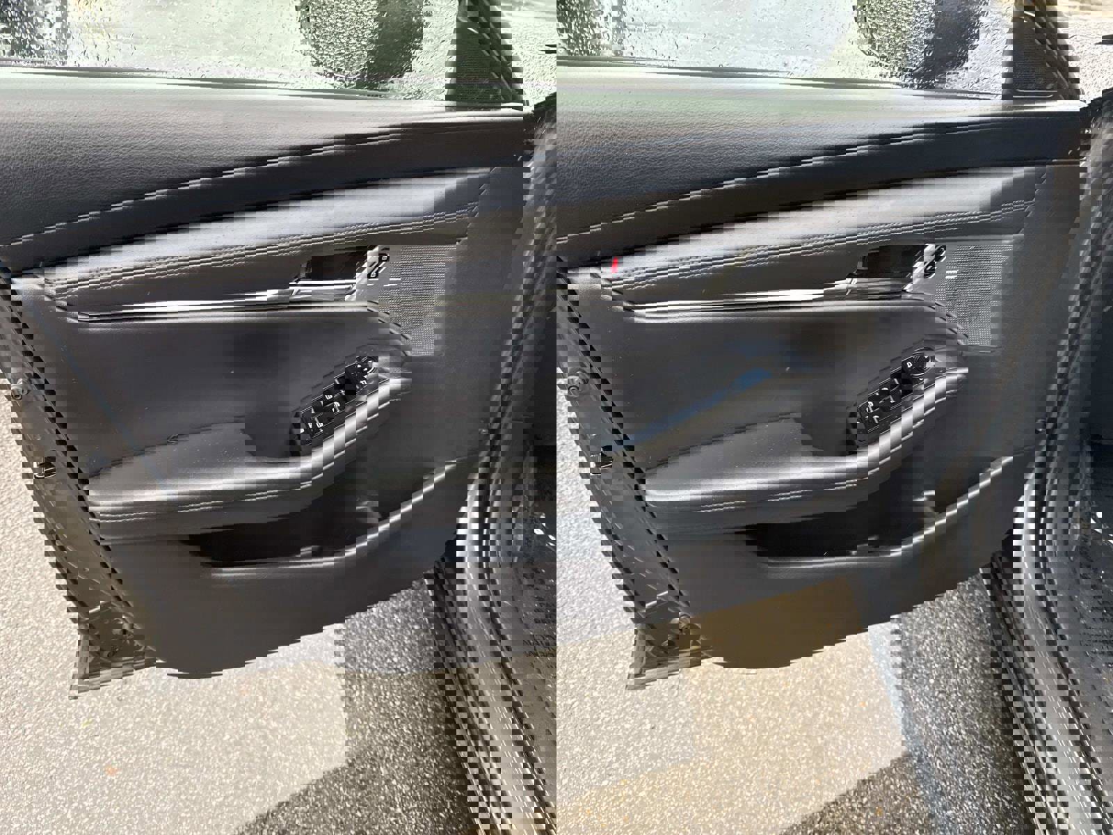 Used 2019 MAZDA MAZDA3 Sedan w/ Preferred Package image 14