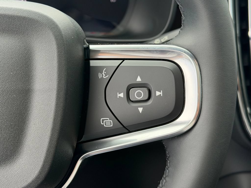 Used 2023 Volvo C40 P8 Recharge Ultimate w/ Protection Package Premier AWD/4WD image 27