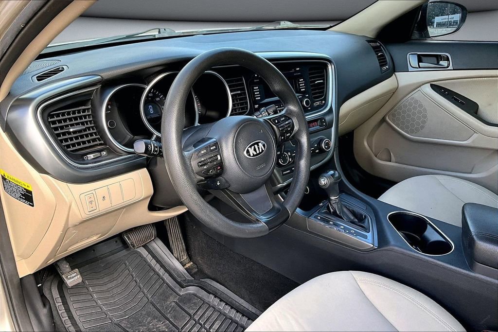 Used 2015 Kia Optima LX image 14