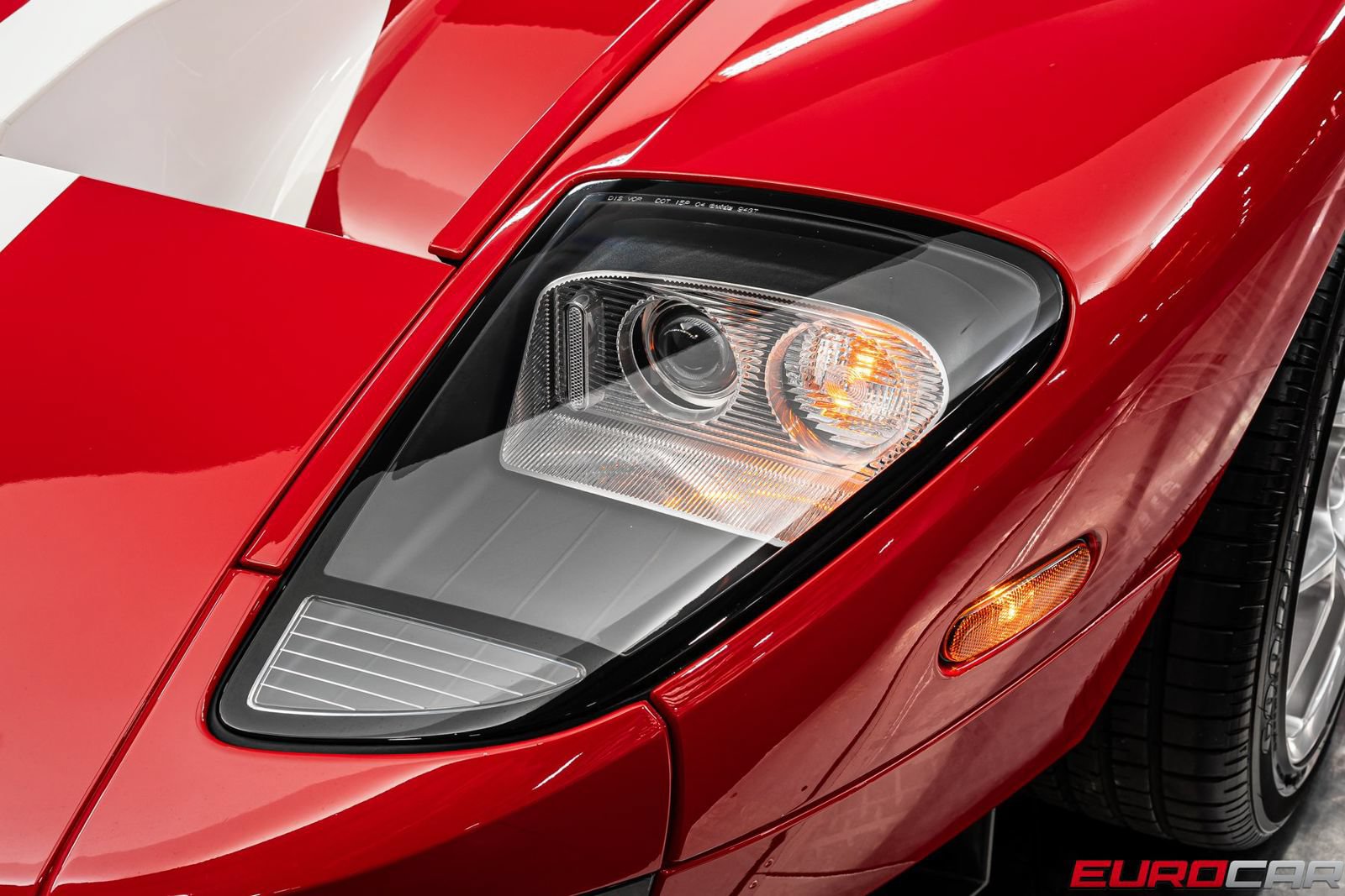 Used 2005 Ford GT RWD image 12