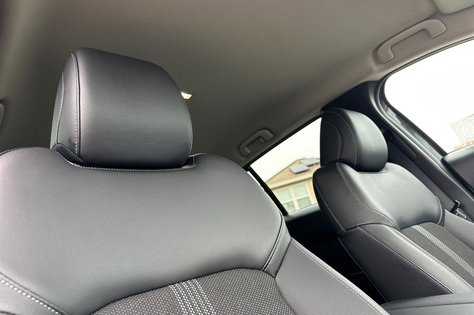 Used 2025 MAZDA CX-50 AWD 2.5 S w/ Preferred Package image 17