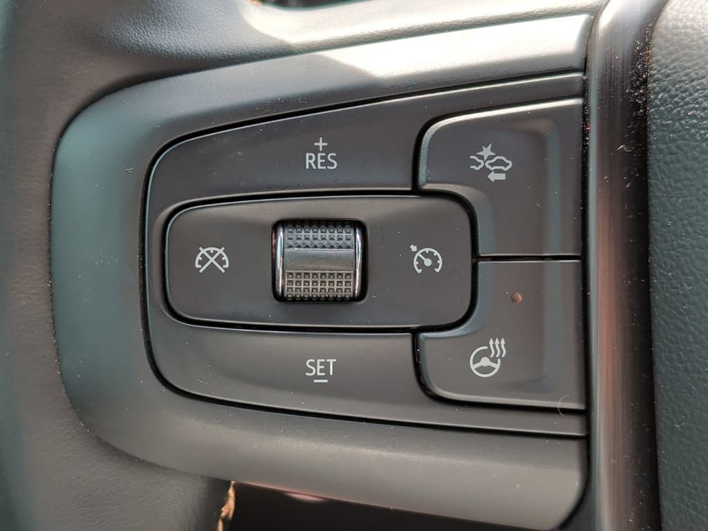 Used 2025 GMC Sierra 3500 AT4 w/ AT4 Premium Plus Package AWD/4WD image 12