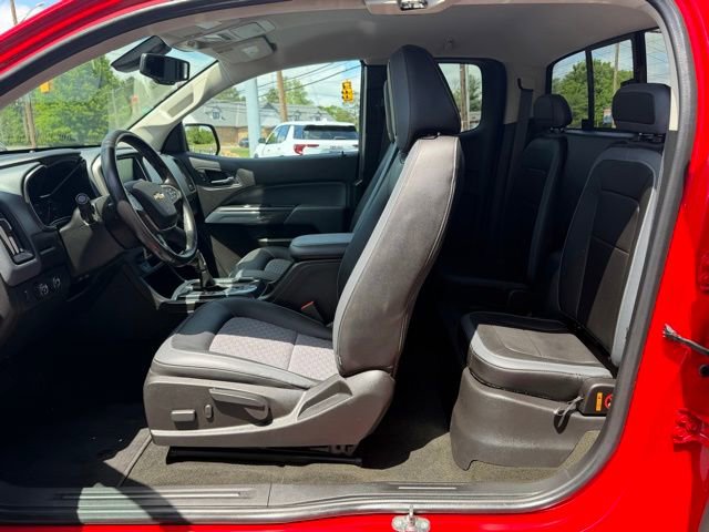 Used 2017 Chevrolet Colorado Z71 AWD/4WD image 12