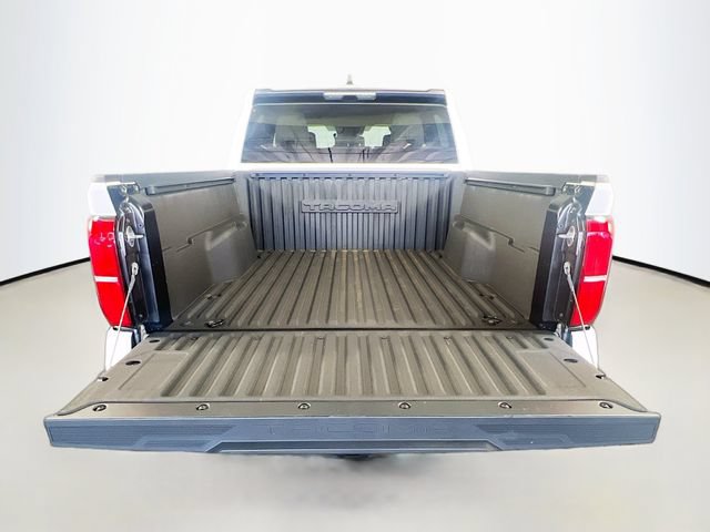 Used 2024 Toyota Tacoma SR5 AWD/4WD image 29