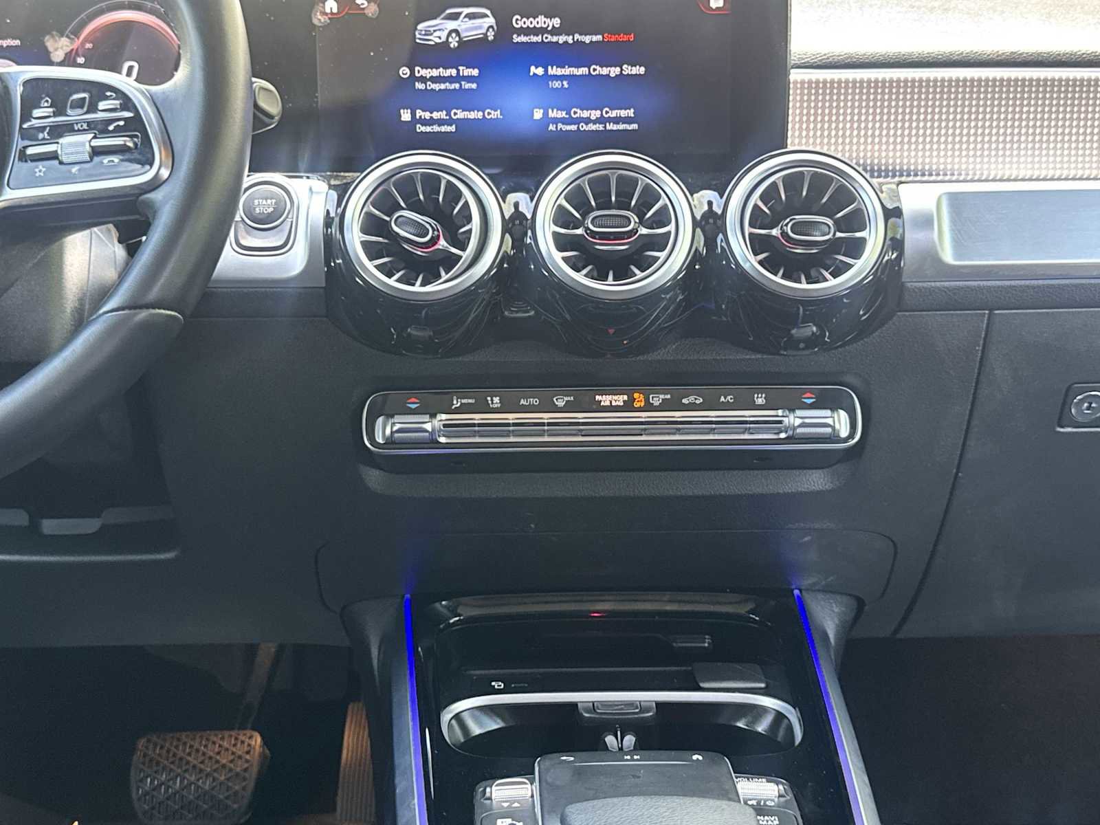 Used 2023 Mercedes-Benz EQB 300 4MATIC w/ Exclusive Package image 19