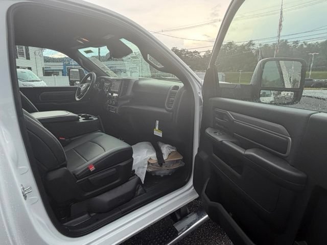 New 2026 RAM 5500 Tradesman w/ Chrome Appearance Group AWD/4WD image 26