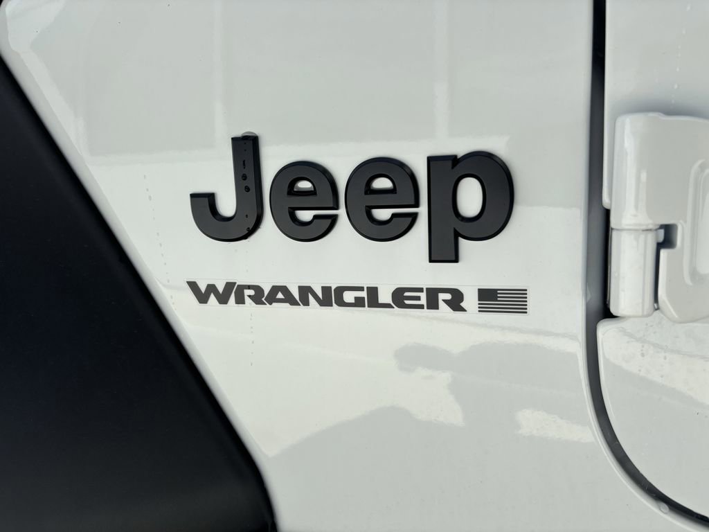 Used 2026 Jeep Wrangler Unlimited Sport AWD/4WD image 7