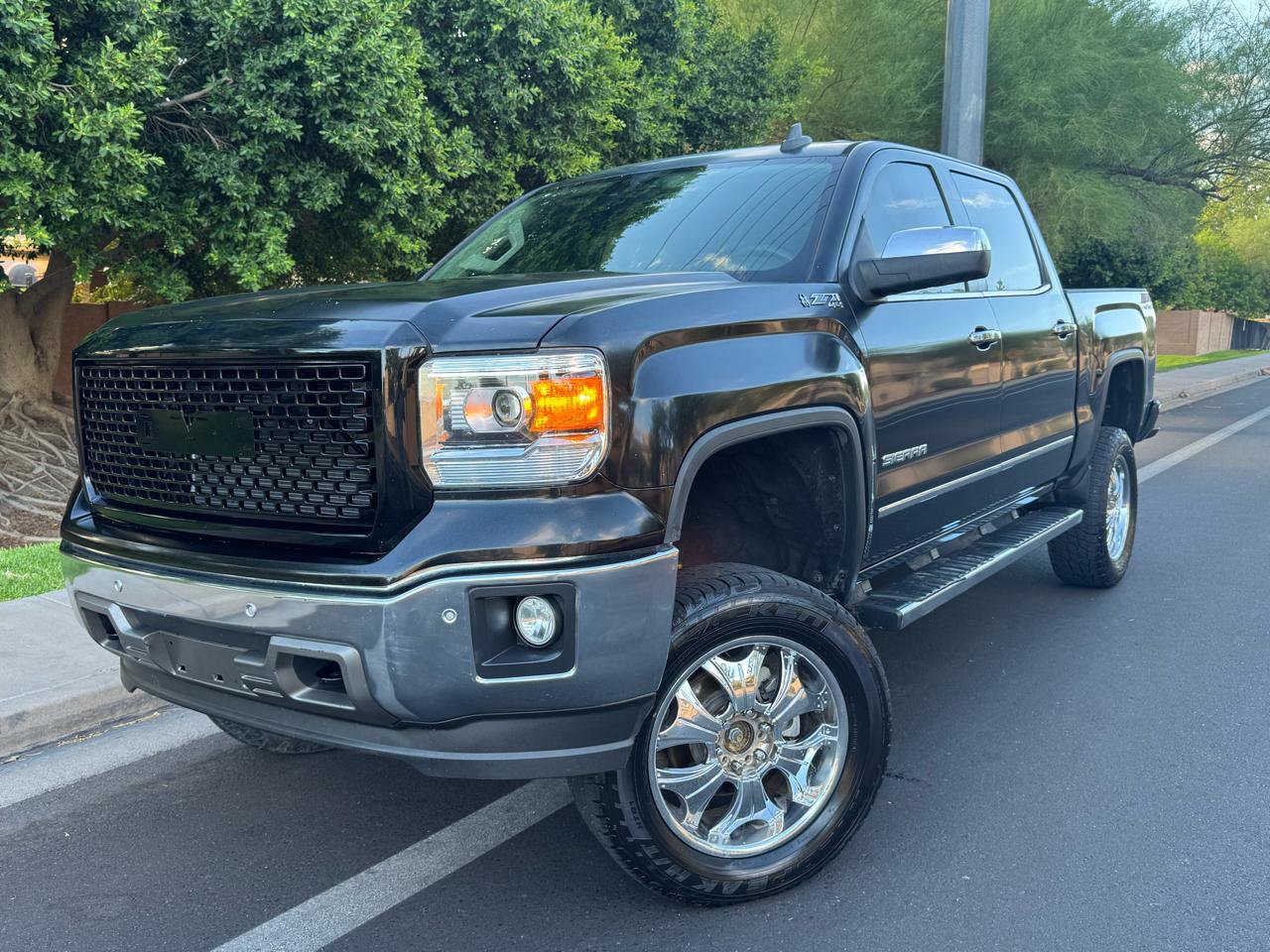 Used 2015 GMC Sierra 1500 SLT w/ SLT Crew Cab Value Package AWD/4WD image 56
