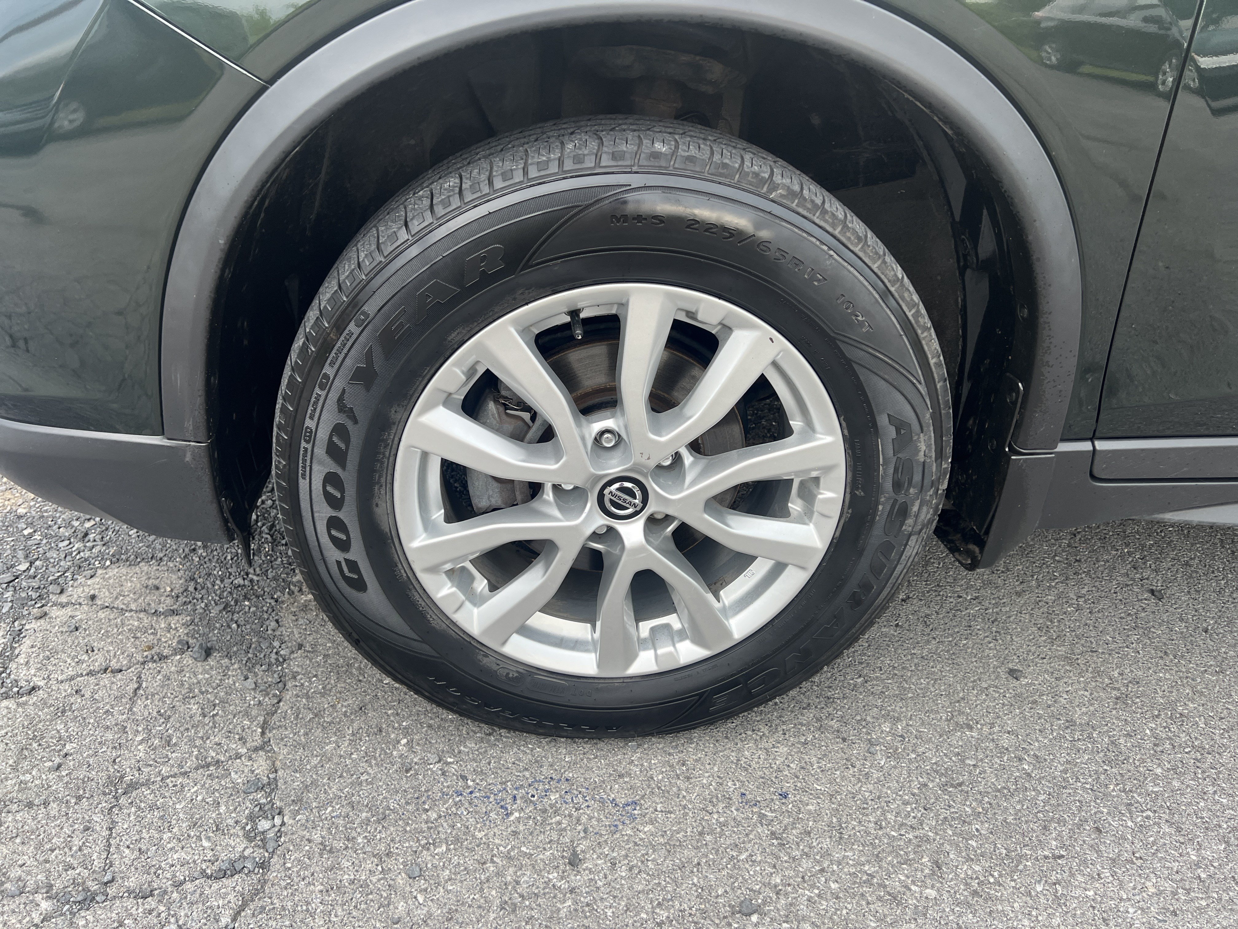 Used 2019 Nissan Rogue SV AWD/4WD image 11