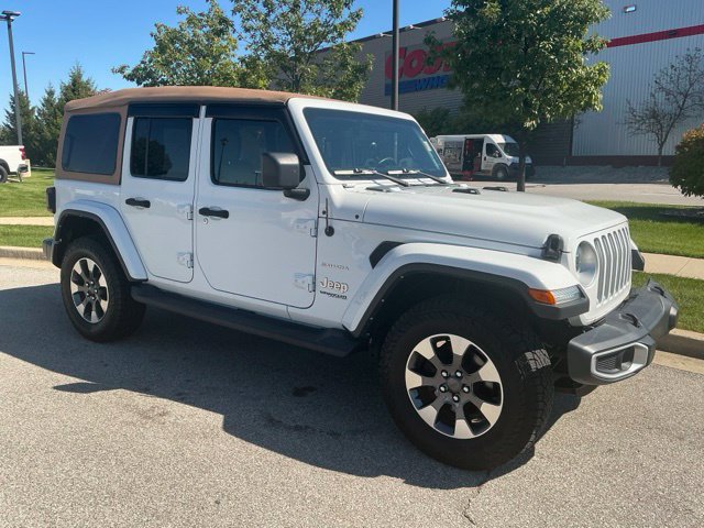 Used 2022 Jeep Wrangler Unlimited Sahara w/ LED Lighting Group AWD/4WD image 2
