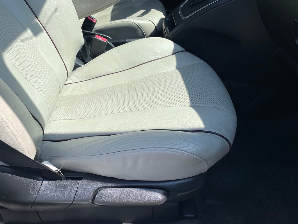 Used 2015 MAZDA MAZDA5 Grand Touring image 10