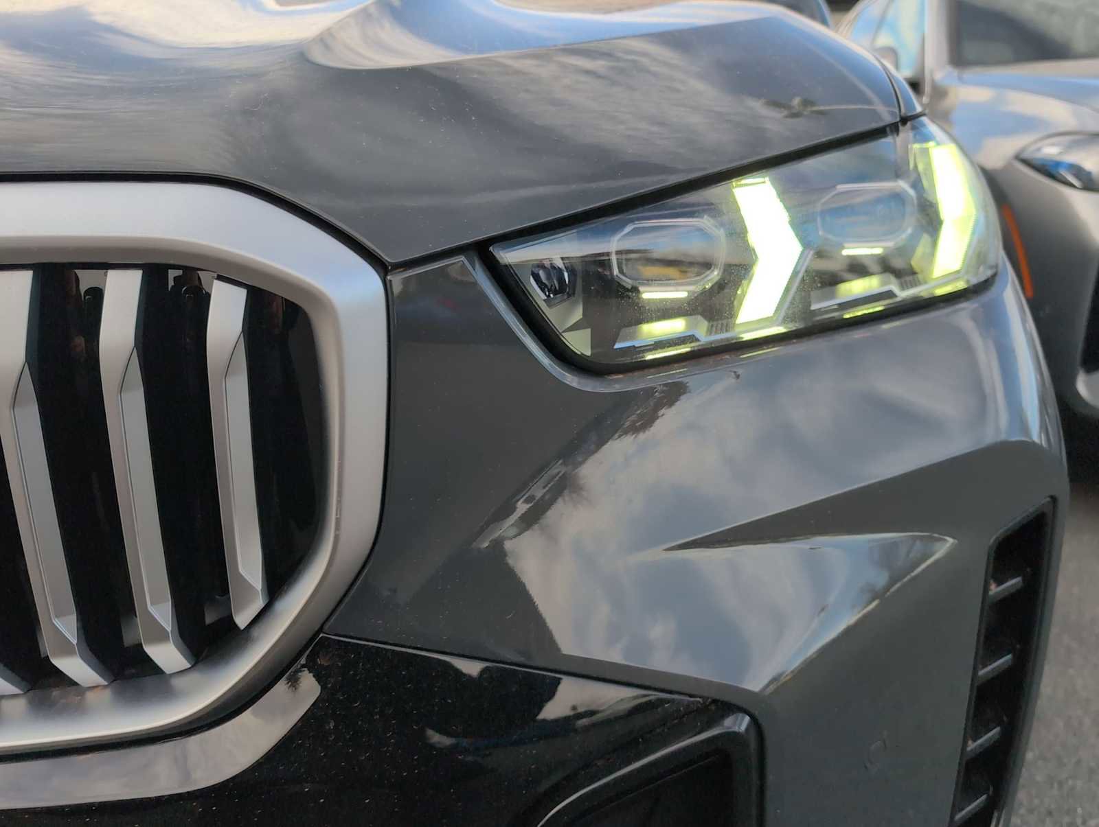 Used 2026 BMW X5 xDrive50e w/ M Sport Package image 11