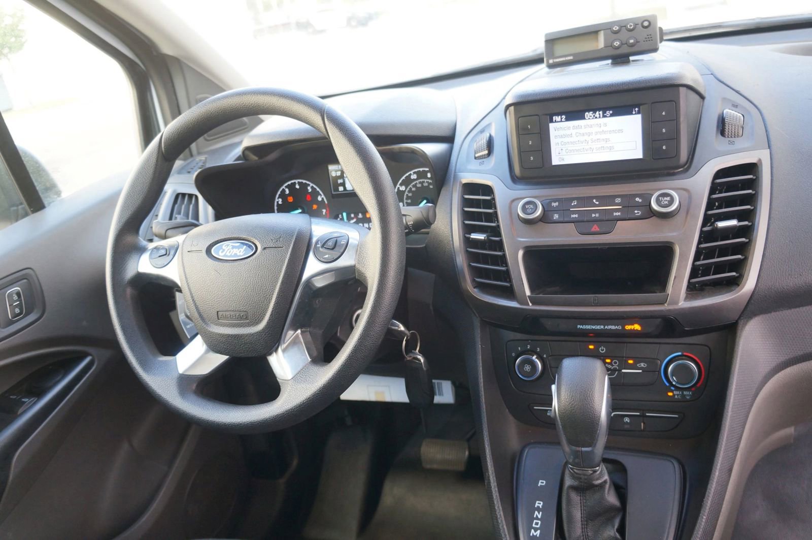 Used 2020 Ford Transit Connect XL image 33