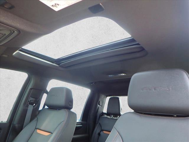 Used 2024 GMC Sierra 2500 AT4 w/ AT4 Premium Plus Package image 12