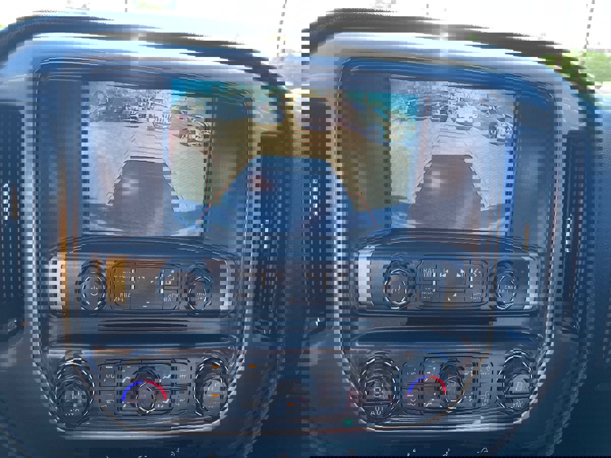 Used 2018 Chevrolet Silverado 1500 LT w/ All Star Edition AWD/4WD image 14