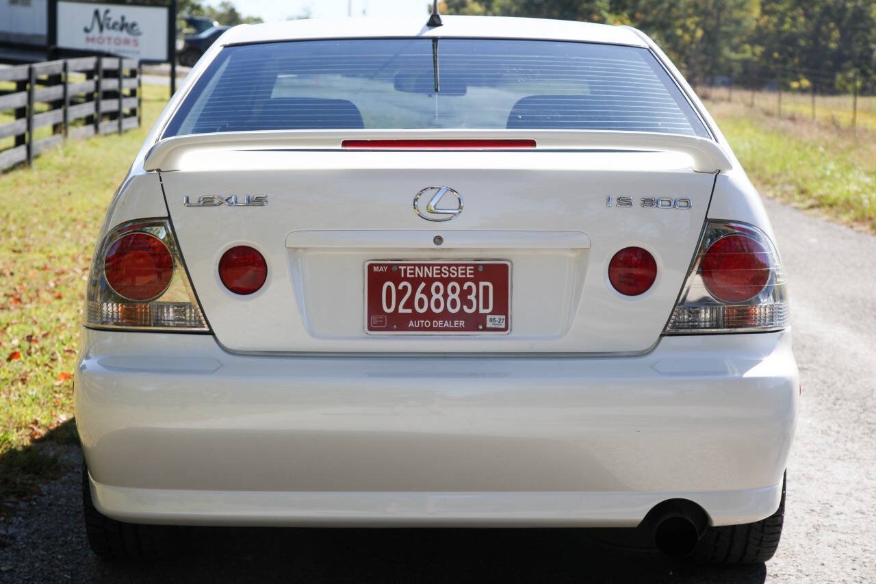 Used 2001 Lexus IS 300 w/ Leather Trim Pkg RWD image 19