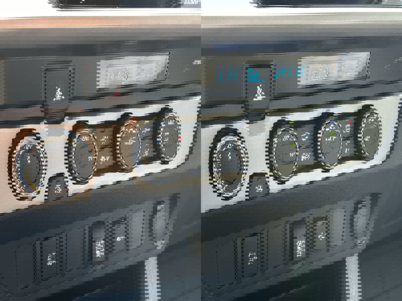 Used 2021 Toyota Tacoma SR5 image 23