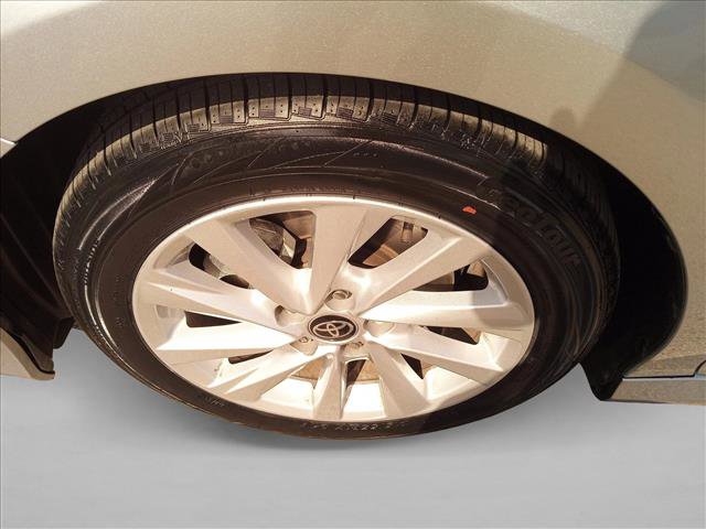 Used 2024 Toyota Camry LE FWD image 9