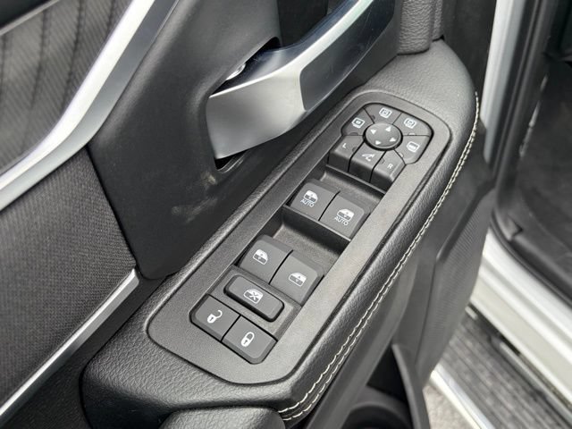 New 2026 RAM 2500 Big Horn AWD/4WD image 13