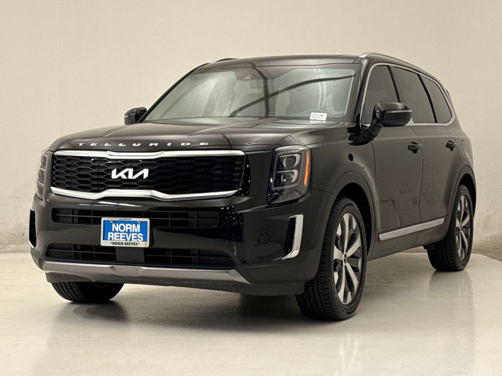 Used 2022 Kia Telluride EX w/ EX Premium Package FWD image 2