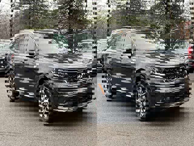 Used 2023 Kia Sorento EX image 22
