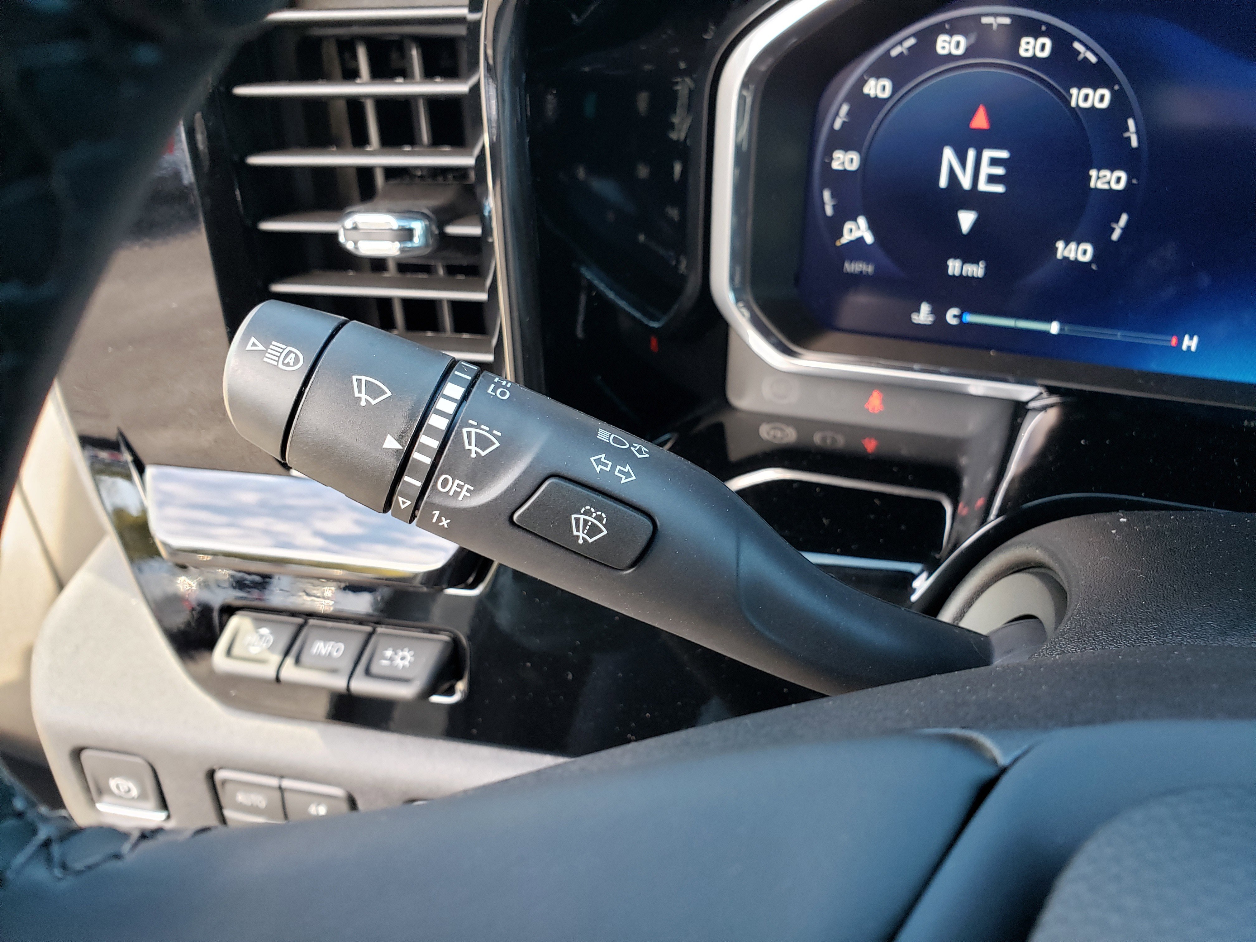 New 2026 Chevrolet Silverado 2500 ZR2 image 20