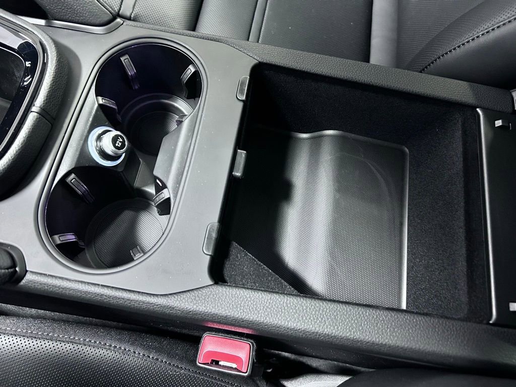 Certified 2026 Porsche Cayenne Coupe image 24