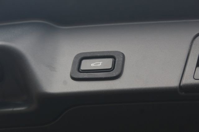 Used 2022 Land Rover Range Rover Evoque R-Dynamic S image 13