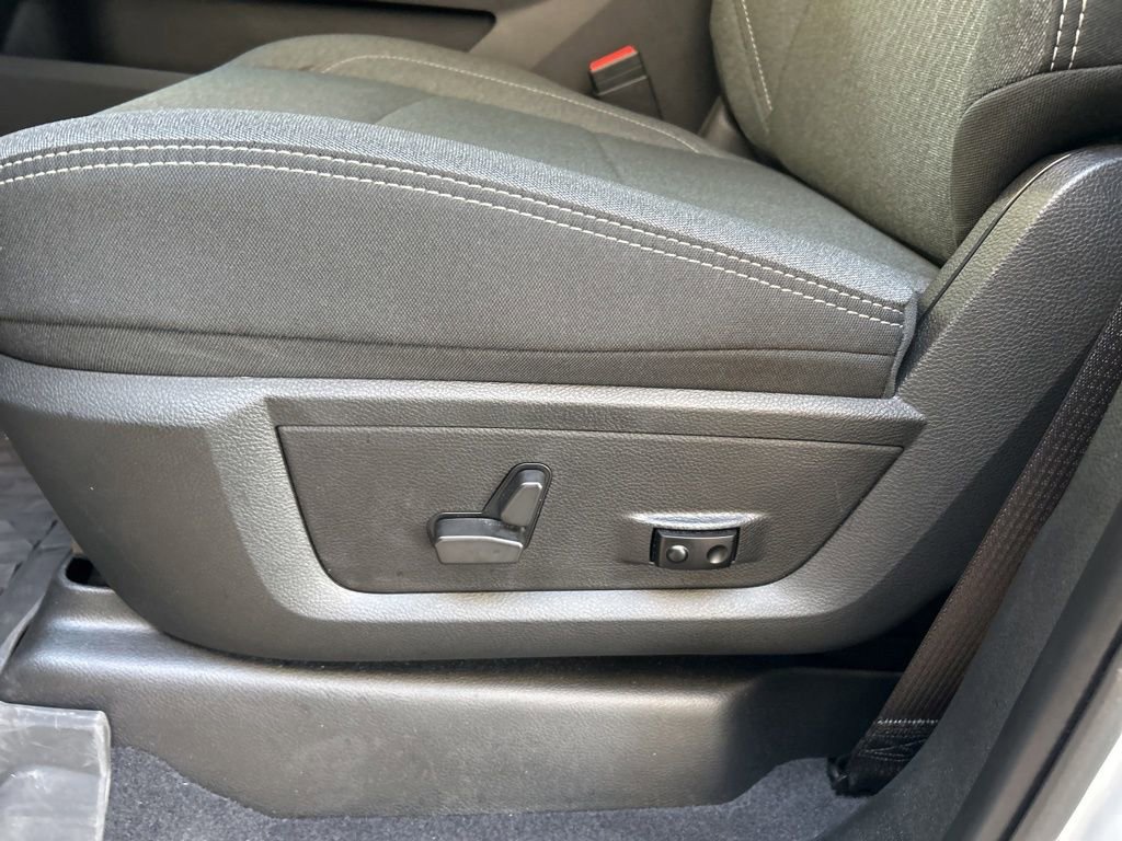 Used 2022 RAM 3500 Big Horn w/ Night Edition image 43