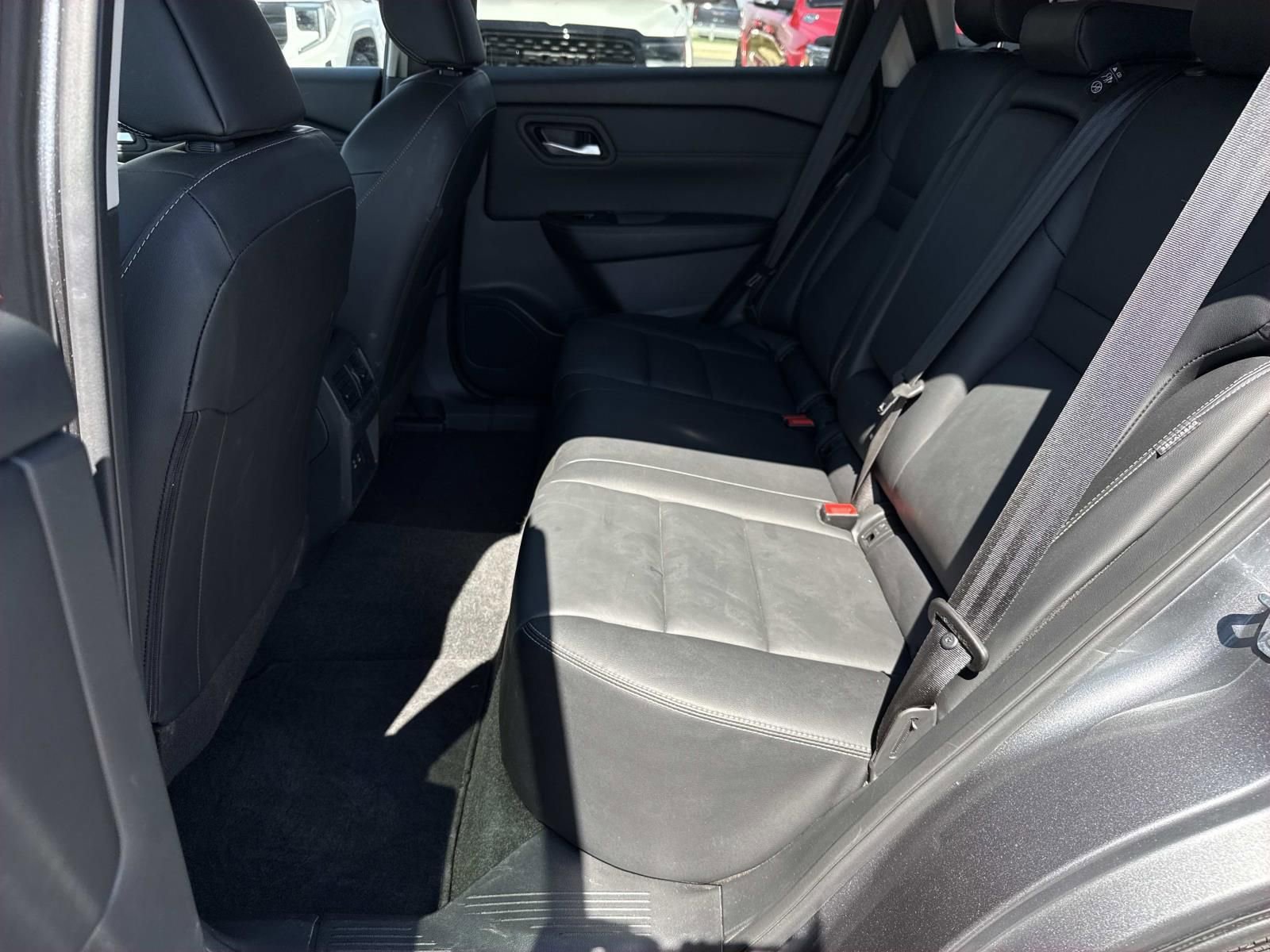 Used 2026 Nissan Rogue SL AWD/4WD image 28