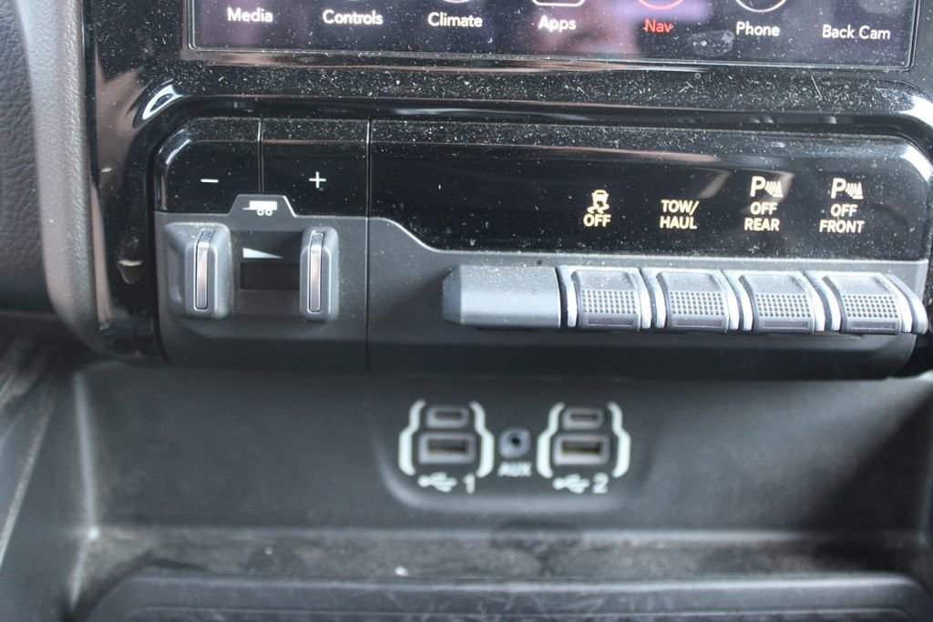 Used 2020 RAM 1500 Laramie w/ Sport Appearance Package image 26