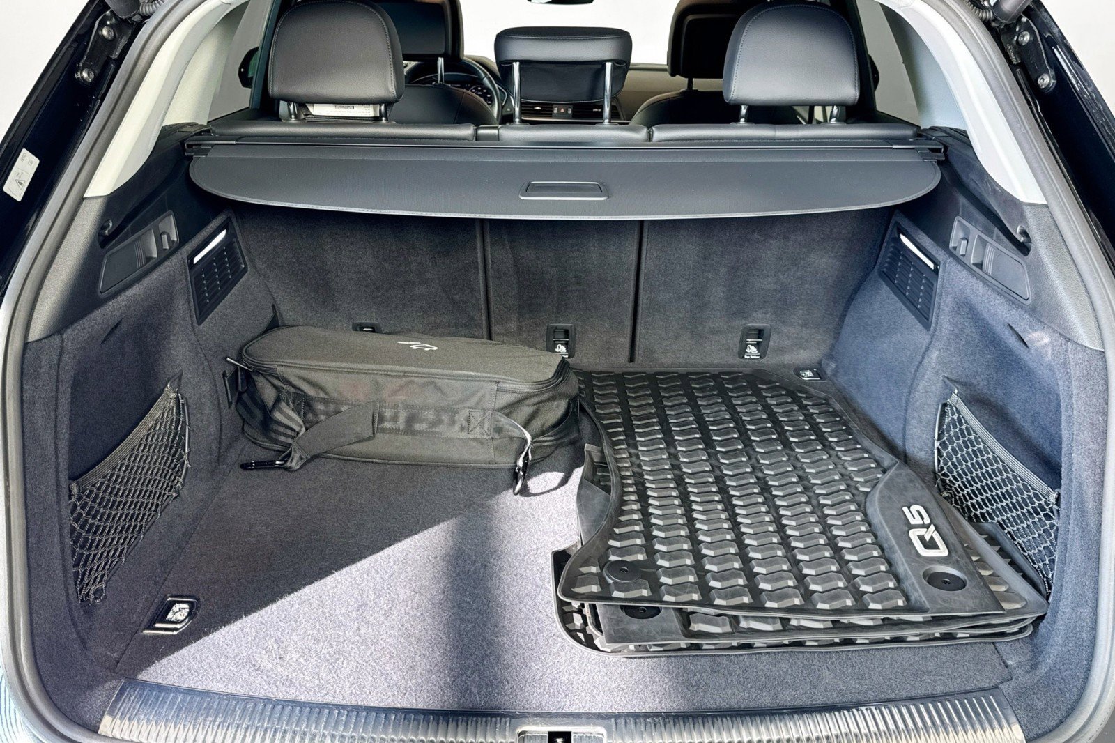 Used 2020 Audi Q5 e Premium Plus w/ Premium Plus Package image 25