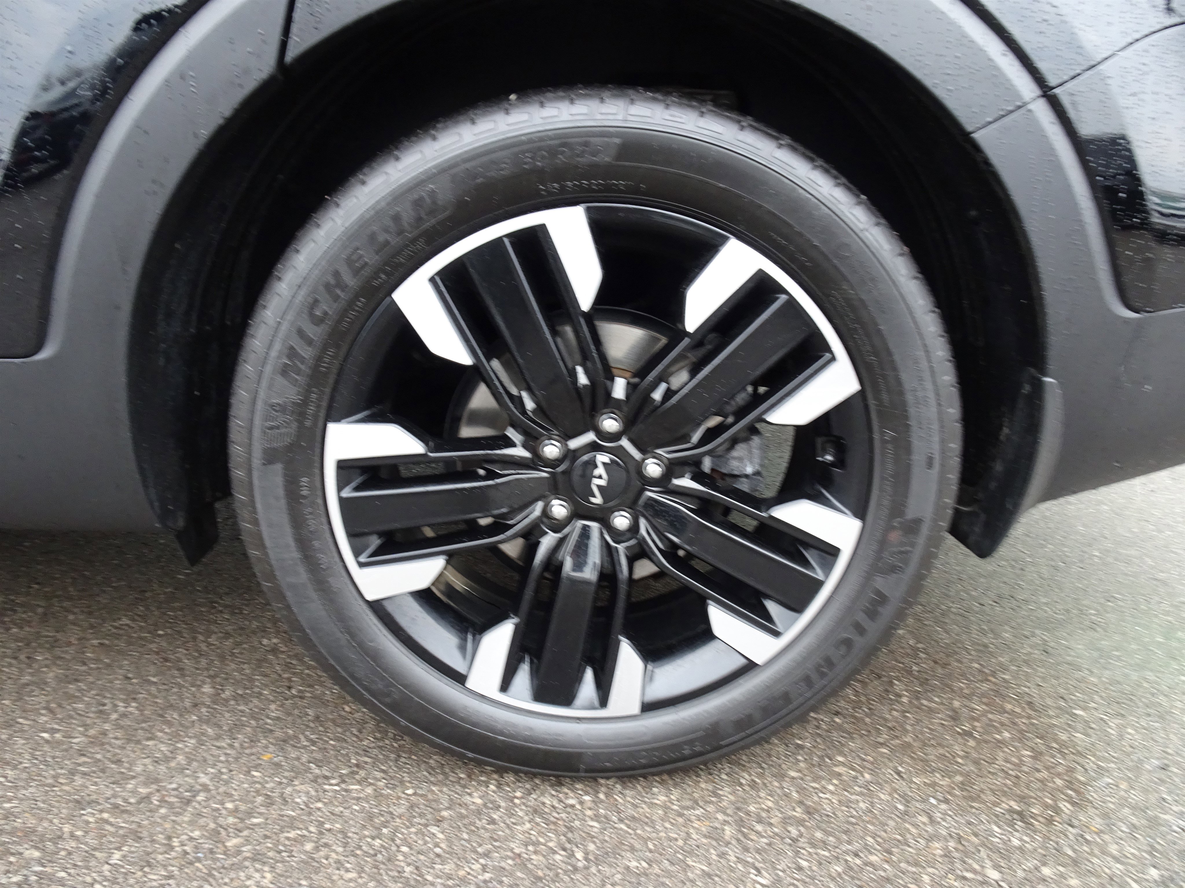 Used 2024 Kia Telluride SX w/ Towing Package image 28