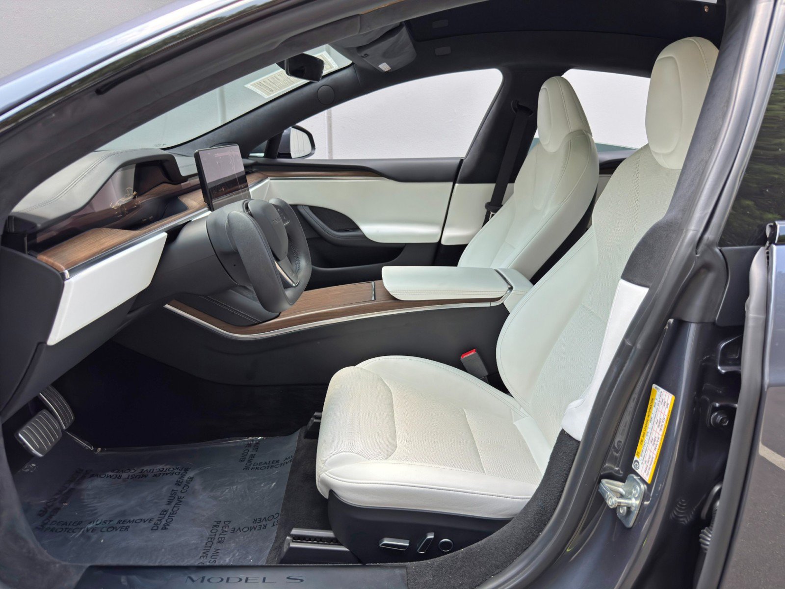 Used 2022 Tesla Model S AWD/4WD image 17