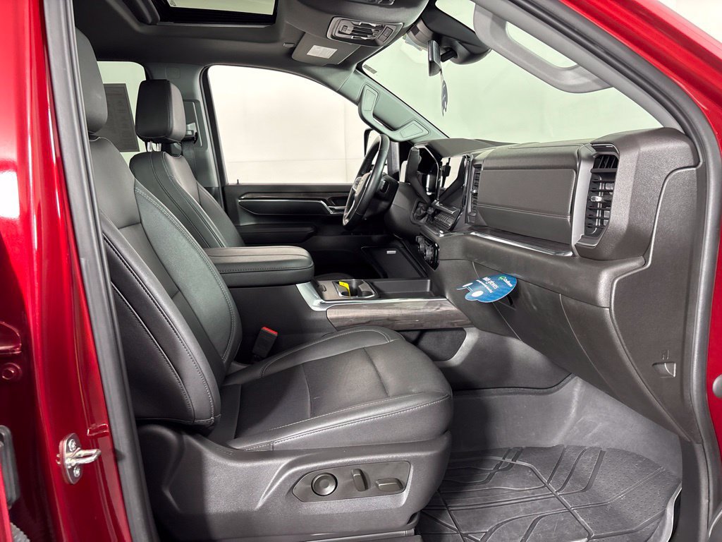 Certified 2024 Chevrolet Silverado 3500 LTZ w/ LTZ Convenience Package AWD/4WD image 15