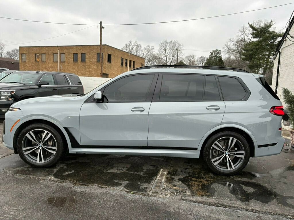 Used 2023 BMW X7 xDrive40i w/ M Sport Package image 2