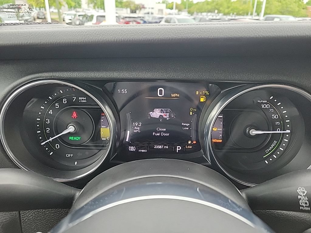Used 2022 Jeep Wrangler Unlimited Sahara w/ Cold Weather Group AWD/4WD image 27